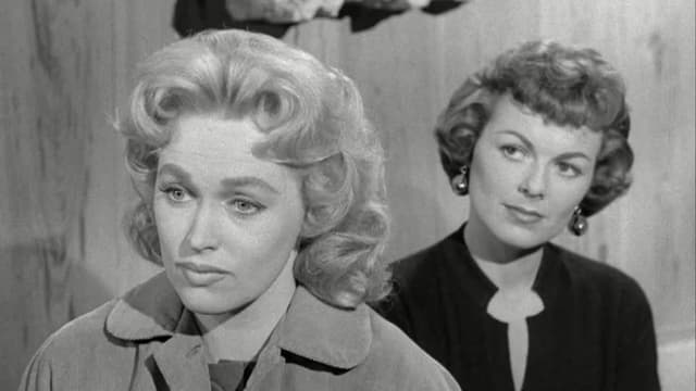 S01:E19 - The Case of the Haunted Husband