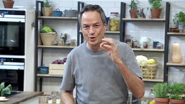 S01:E08 - Pastel de coliflor y salmonete con quinoa