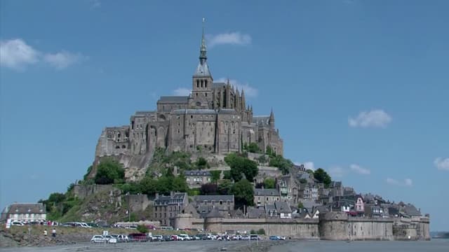 S01:E06 - Mont Saint Michel and Nancy Places