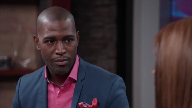 S01:E01 - Second Chance at a First Impression