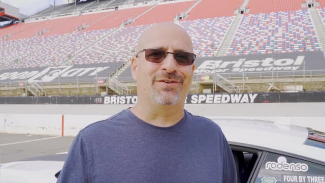 S04:E01 - Bristol, Tennessee