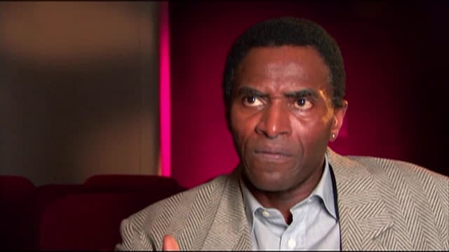 S01:E02 - Carl Lumbly