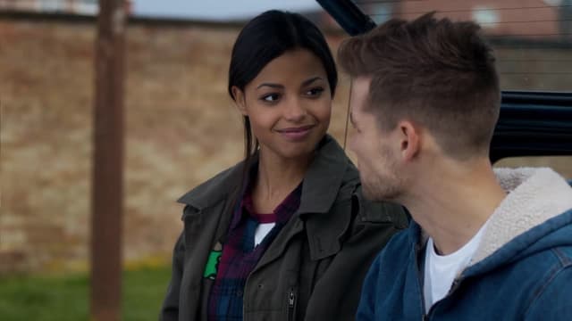 S01:E03 - Dads, Mums and Broken Things