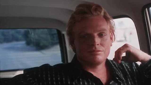 S02:E05 - Three's a Crowd