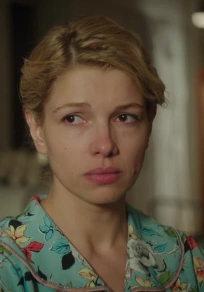 S01:E09 - Russian Beauty Episode 9 poster