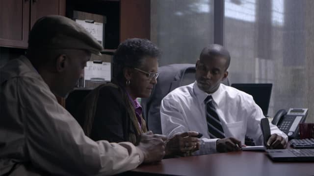 S03:E01 - Captured on Camera