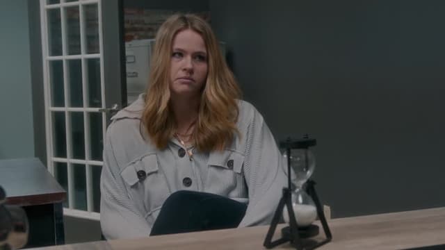 S01:E07 - Crossroads