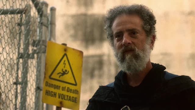 S03:E08 - Devil's Torture Chamber