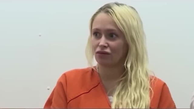 S01:E02 - Miss Manipulation