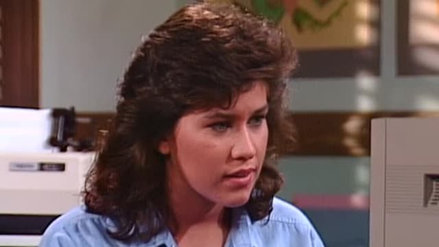 S06:E11 - Dear Apple