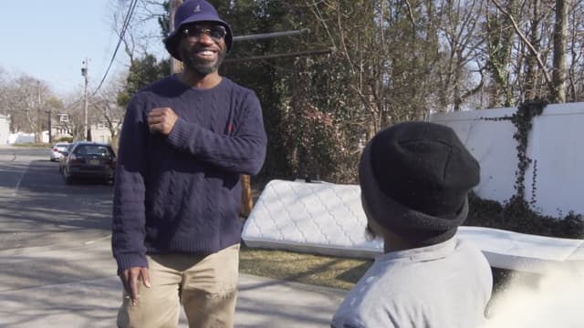 S02:E11 - Fresh Out