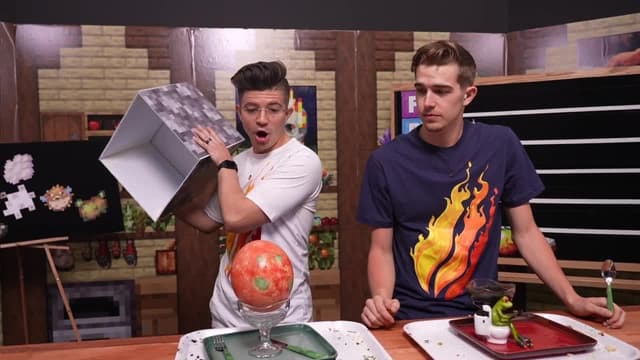 S17:E10 - Mystic Pizza