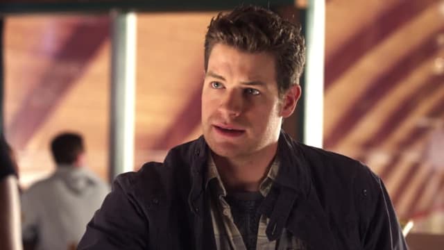 S01:E08 - Wedding Knells