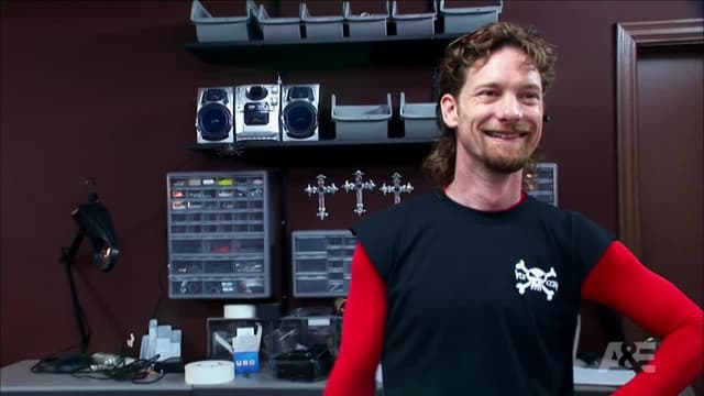 S01:E10 - Tattoo Rattlesnake