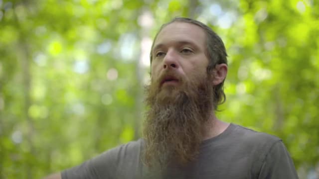 S03:E08 - Alien in the Abyss