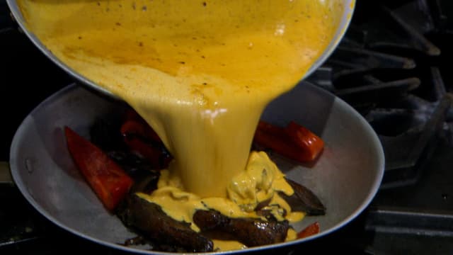 S03:E01 - Rangoli, Lancaster Smokehouse, the Big Orange Lunchbox