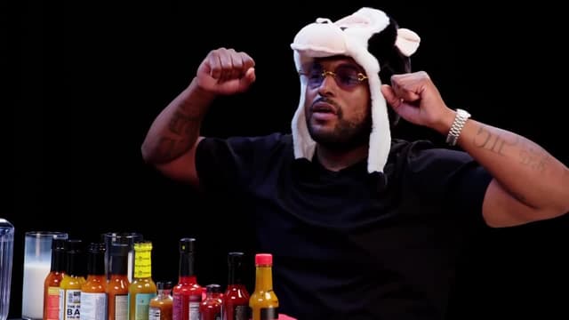 S09:E05 - Schoolboy Q Learns to Respect Spicy Wings