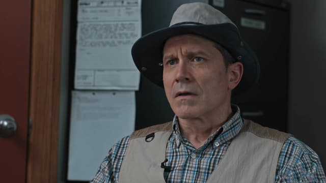 S01:E09 - Mr. Witch Face