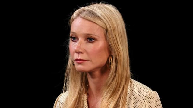 S23:E09 - Gwyneth Paltrow Is Full of Regret While Eating Spicy Wings