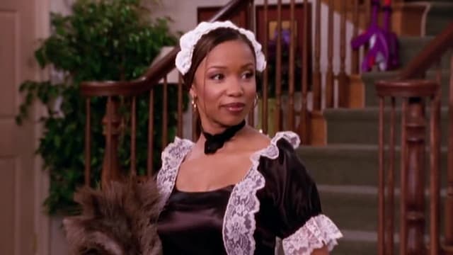 S03:E16 - It's a Wonderful Wife