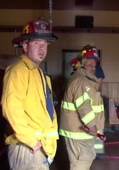 S01:E112 - Vegetation Fire With Engine 5 poster