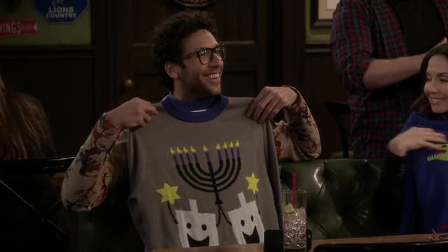 S03:E09 - A Box of Puppies Walks Into a Bar