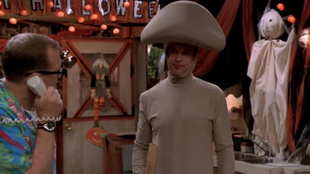 S07:E07 - It's Halloween, Dummy