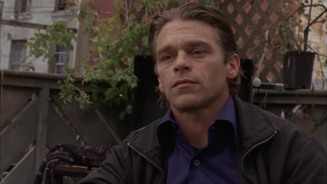 S01:E08 - Love and War