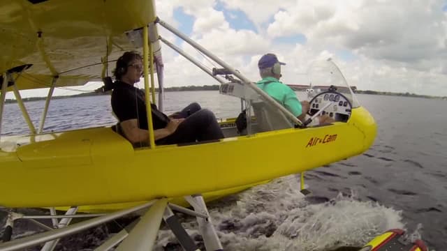 S04:E03 - Float Planes