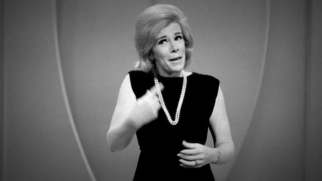S01:E09 - Joan Rivers