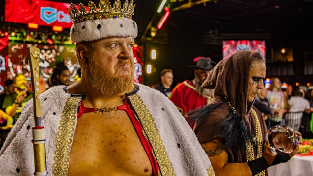 S28:E03 - Hear Ye, Hear Ye!
