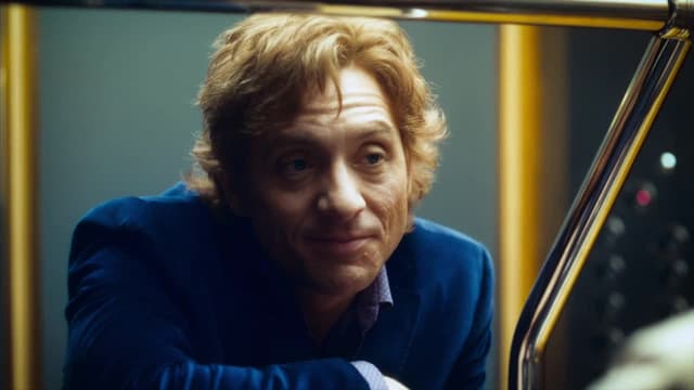 S01:E12 - Polar Opposites