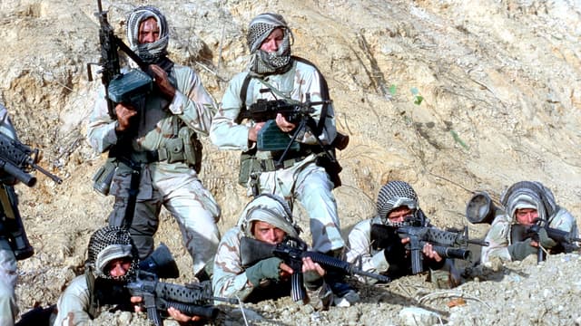 S01:E03 - Sercicio aéreo especial del ejército británico