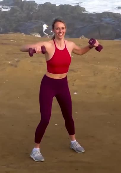 Affiche de S01:E09 - 10 Min Dumbbell Workout With Cardio