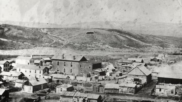 S04:E05 - Treasure of Outlaw Valley