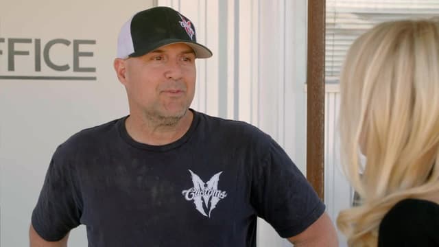 S05:E02 - 56 Ford Back to the Future