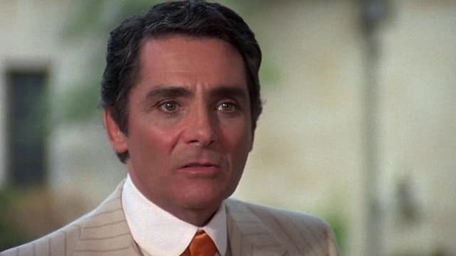 S04:E13 - The Chateau / White Lightning