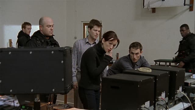 S01:E01 - The Killing House