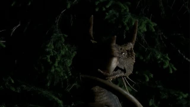 S01:E05 - Between Friends