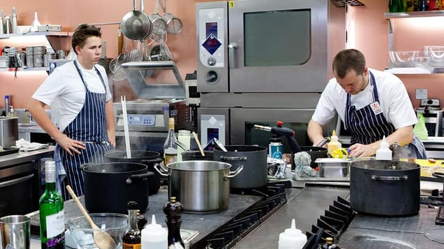 S08:E22 - Wales Fish