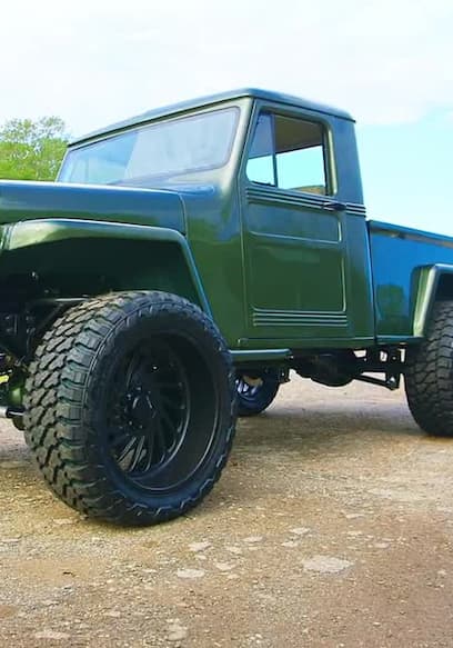 S06:E01 - Jeep Willys and the Hellcat poster