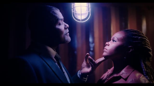 S02:E07 - The Strength of the Few