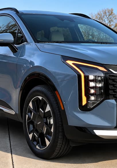S01:E09 - Kia Sportage Hybrid: Efficiency Meets Premium Features poster