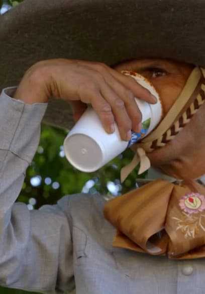 Watch Booze Traveler S02:E08 - Texas Is Full of It - Free TV Shows | Tubi