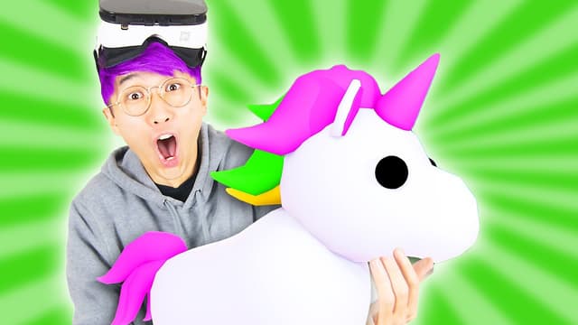 S01:E13 - LankyBox Airplane Adventure!