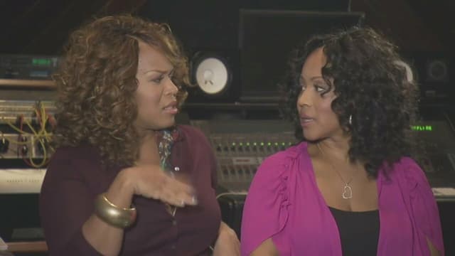 S02:E02 - Bachelorette Party