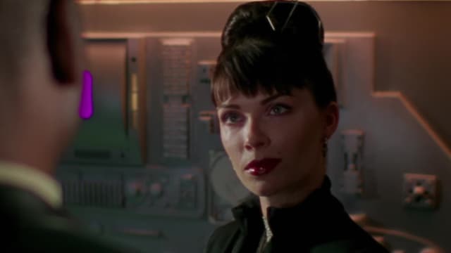 S01:É01 - S01:E01 - The Divinity Cluster