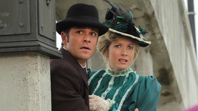 S04:E09 - The Black Hand