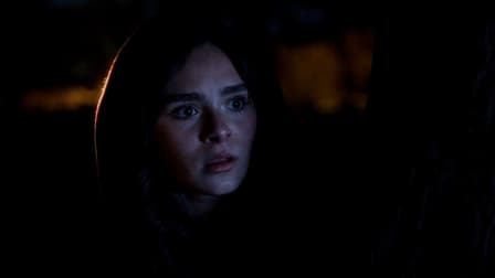 S01:E01 - What Happened in the Woods