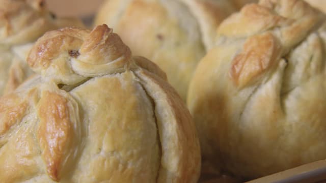 S01:E07 - Meatloaf Wellington With Sorghum Mustard